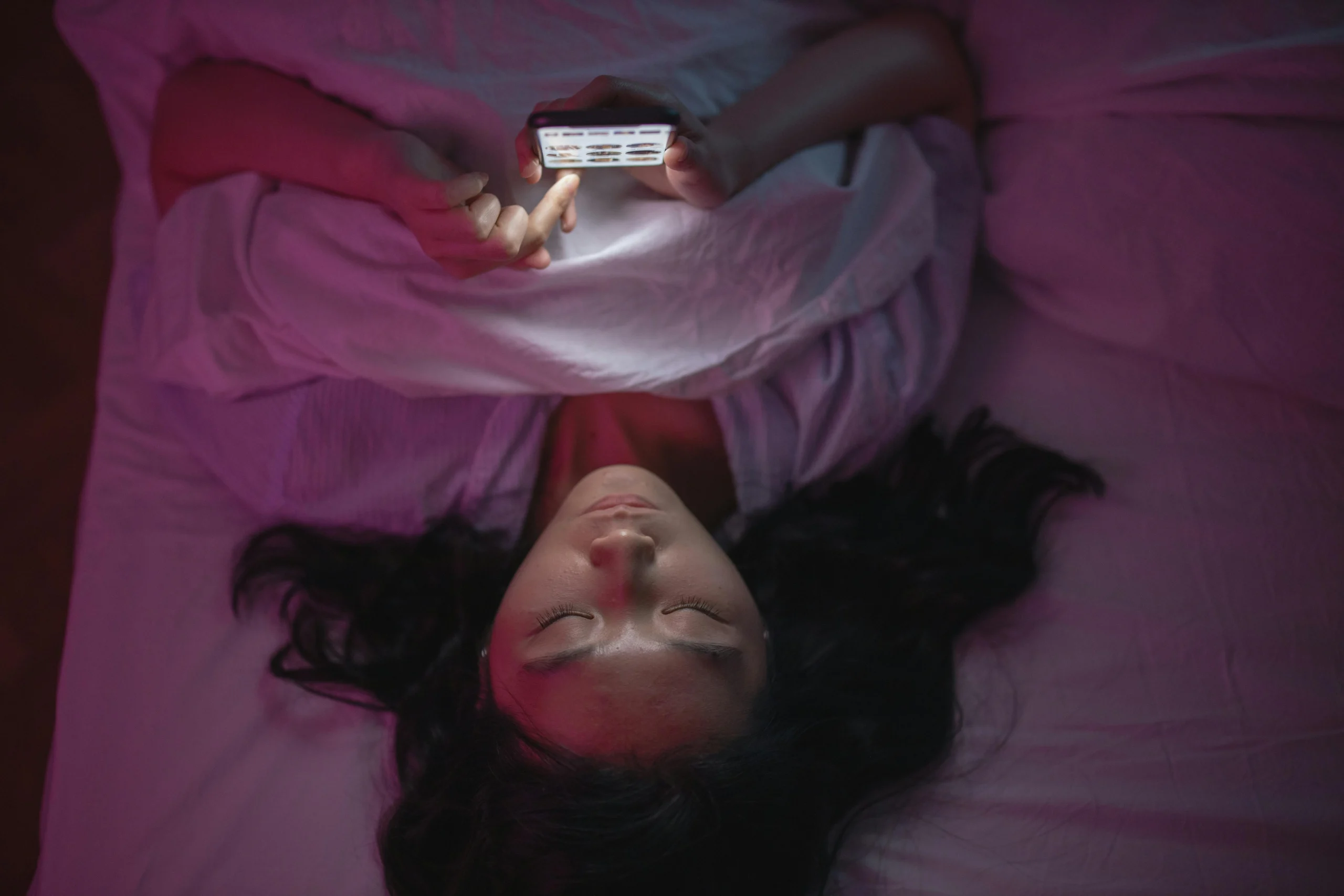 Soft image symbolizing digital balance and rest